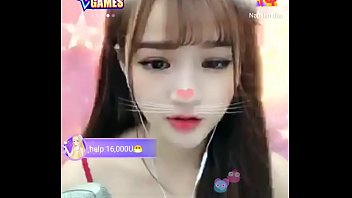 Cewek Asia Manis Bikin Ngaceng Di Talkshow Uplive
