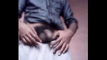 Pria India Dengan Kejantanan Yang Menggoda