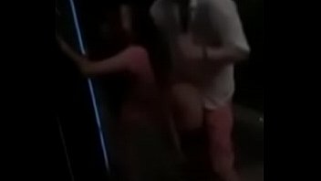 Gadis Tionghoa Tersandung Cowok Bule Di Luar, Langsung Digilir Dan Ditumpahi Sperma Di Dalam