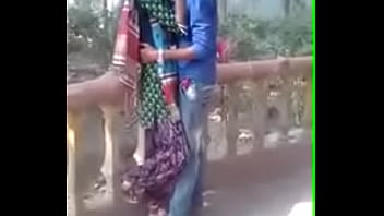 Desi Bhabi Montok Mainin
