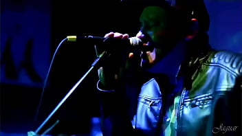 Goyangan Panas Di Cafe Latino (live)