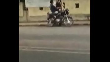 Gadis India Navsari Kaliawadi Tampil Menggoda Di Jalanan