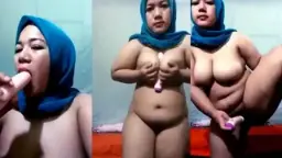 Ustazah Bergairah Menggoda Dengan Mainan Getar Di Balik Jilbab Hijau