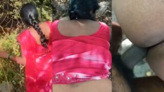 Video Mesum Wanita Desa India Bercinta Di Alam Terbuka – Bagian 1