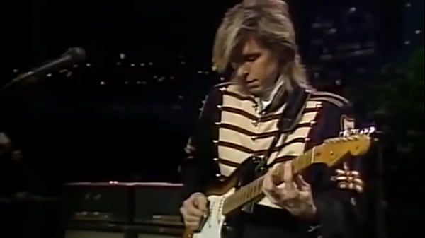 Eric Johnson Menggoyang Austin Dengan Gitar Panas Di Tahun 1988