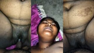 Sensual Ibu Berpayudara Montok Merekam Adegan Panas Dengan Kekasihnya