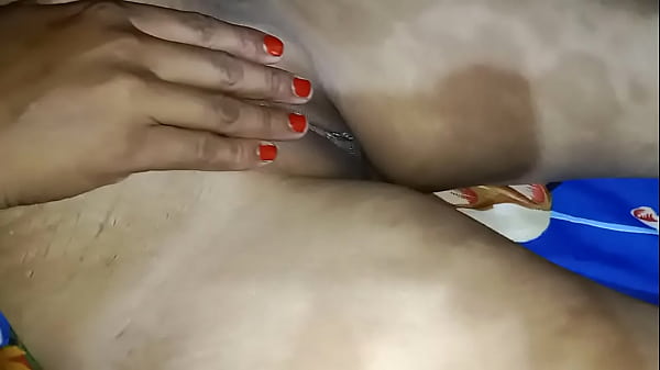 Desi Bhabhi Sangeet: Saree Utharke Gaon Mein Kharab Awaz Se Hardcore Chudai