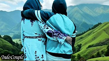 Istri Berjilbab Nakal Selingkuh Saat Suami Asyik Liburan Di Bali Bersama Selingkuhannya, Sampai Tergila-gila Menelan Cairan Lelaki Hidung Belang.