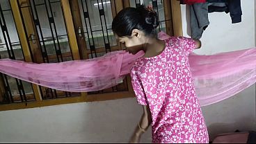 Desi Bhabhi Menggoda Pacar Berpenis Besar Ke Rumah Untuk Aksi Ranjang Tega Di Siang Bolong