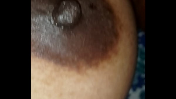 Desi Bhabhi Panas Menggoda Teman Suami