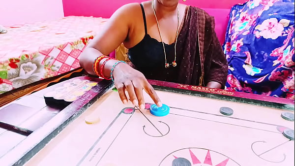 Rekaman Panas: Permainan Carrom Bikin Bhabhi Mesra Dan Bergairah Dengan Adik Ipar