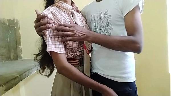 Mahasiswa Desa India Nekat Bercinta Dengan Pacar Sekolahnya Yang 18 Tahun