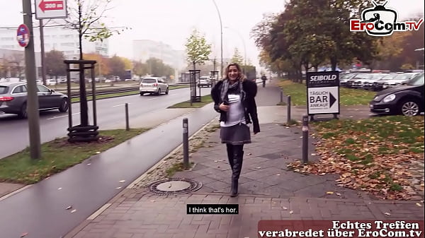 Remaja Turki-jerman Digiring Ke Pertemuan Seks Publik Di Jalanan