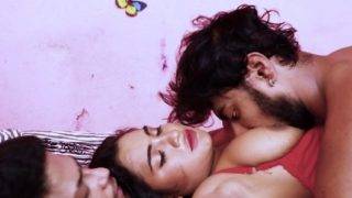 Teman Sekamar (hindi) Gupchup: Adegan Panas Seri Web Dewasa S1e2
