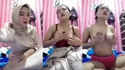 Ukhti Nakal Rekam Aksi Telanjang