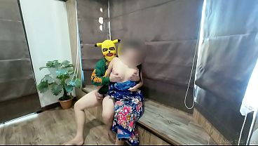 Ngemesin! Istri Thailand Di Kebun Rahasia, Sarongnya Terbuka Di Alam Terbuka