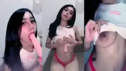 Host Mango Live Colok Memek Sambil Remes Tete