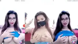Manda Pamer Tetek Pakai Tanktop Ketat