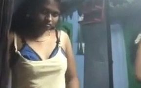 Video Bugil Ganti Baju Tamil Di Trichy
