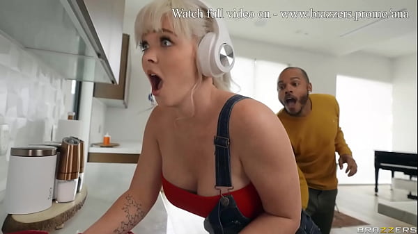 Gadisku Suka Anus Besar! – Kay Carter, Delilah Day / Brazzers / Tonton Lengkap Di Www.brazzers.promo/ana