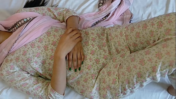 Neng, Angkat Kaki Tinggi-tinggi Biar Kontol Gue Goyang Memekmu