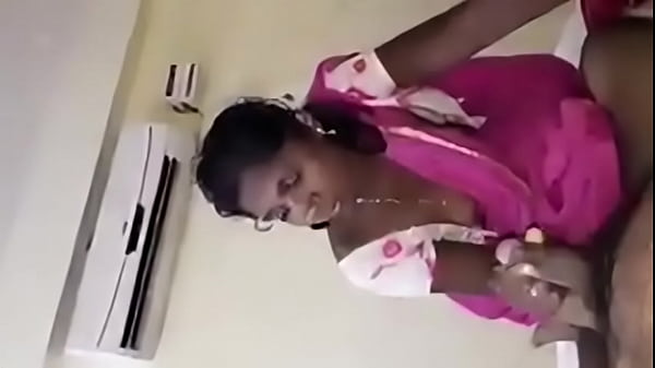 Desi Aunty Ngasih Blowjob Panas Banget Bikin Makin Greget