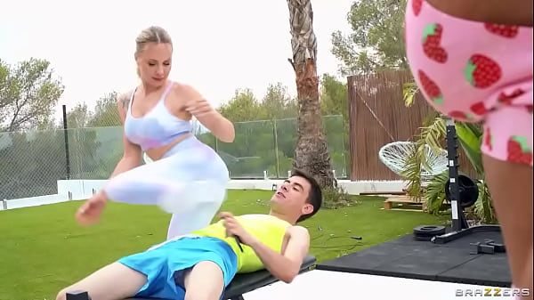 Angie Lynx Menggoda Di Brazzers Butt Lift Part 2: La Paisita Oficial Yang Membara