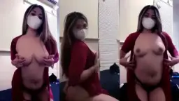 Zara Menggoyang Uting Dengan Gaya Yang Menggoda