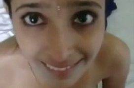Kaget, Istri India Mulut Penuh Air Mani