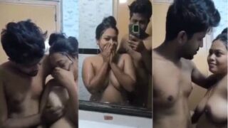 Mesum Banget, Ngewe Di Kamar Mandi Sama Pacar Montok Yang Toketnya Gede