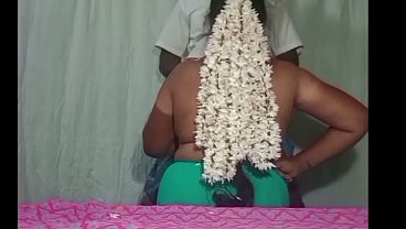 Desi Tamil Istri Rumah Tangga Panas, Siap Digenjot