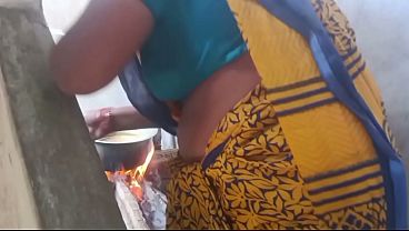 Ibu Rumah Tangga India Bhabhi Lagi Ngewe Panas Banget.
