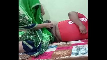 Desi Pasutri India Lagi Ngewe Panas Di Kamar, Crot Sampe Basah Kuyup.