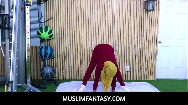 Fitness Trainer Arab Binal Ngentotin Client Eksotis Sampe Mampus