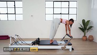 Brazzers – Ryan Reid Yang Seksi, Lubang Sempitnya Digenjot Habis-habisan Dalam Sesi Fitness Hardcore Bareng Victor Ray.