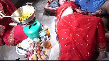 Nenek-nenek Dapur India, Mama Tiri Sama Anak Tiri, Gaya Desi, Bikin Makin Panas Di Dapur.