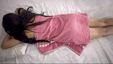 Bule Nri Digebukin Pantat Sama Pelayan, Terus Kontolnya Dimasukin Ke Memek Sambil Pantat Gede Digoyang