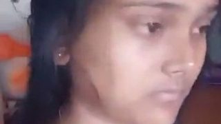 Cewek India Buka Saree, Pamer Tubuh Hot