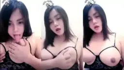 Dinda, Si Montok Seksi, Cantik Binal Yang Bikin Ngiler.