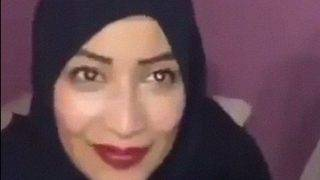 Pakistani Cewek Cantik Lagi Nikmatin Oral Chudai