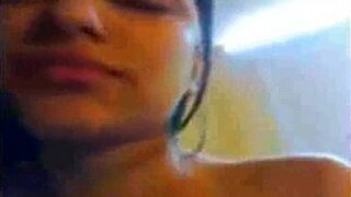 Video Mesum Viral Sepupu Pakistan Di Kamar Hotel, Bikin Makin Panas