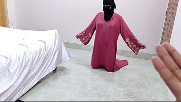 Hot Desi Stepmom Ku Gandu Chodai Di Kamar Mein