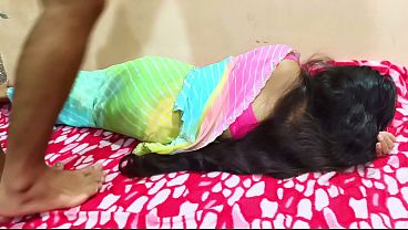 Cewek India Digebukin Di Kamar Tidur, Sampe Meringis Keenakan.