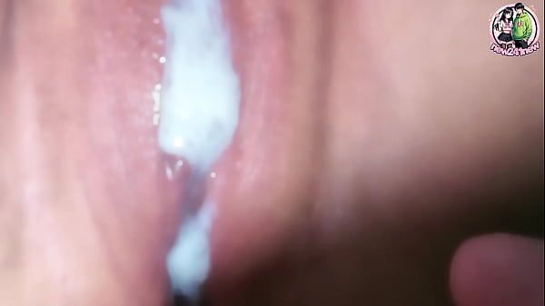 สาวไทยแอบเสียวตอนผัวไม่อยู่ โดนเย็ดคาชุด น้ำแตกไหลทะลัก Creampie สุดเสียว