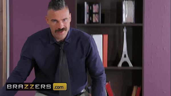 Bos Gede Remote Kontrolin Cewek Montok Di Kantor – Monique Alexander & Charles Dera – Brazzers