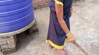Desi Bhabhi’s Sexy Video With Her Young Devar