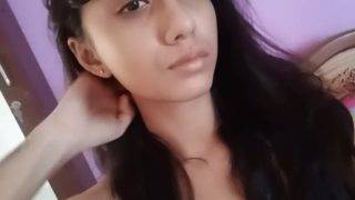 Desi Cewek Pamer Tubuh Bugil Di Selfie