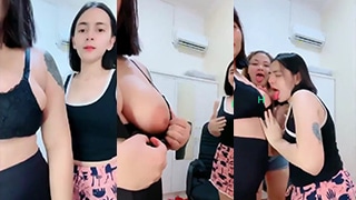 Jilat Memek Host Sampai Tembem