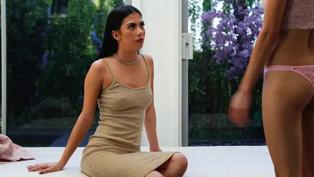 Netgirl – Pasangan Imut Bikin Threesome Panas Sama Mila Marie, Sona Belle