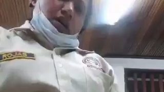Tim Pencegahan Corona, Ceweknya Lagi Colok Memek Sendiri